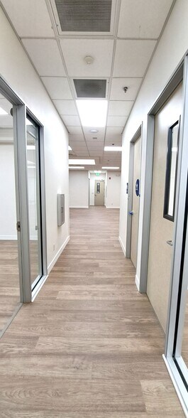 More Photos Of 100 Old River Rd, Bakersfield Medical For Lease