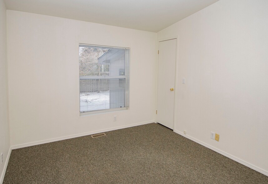 More Photos Of 6885 Bauman St, Bonners Ferry Office Residential For Lease