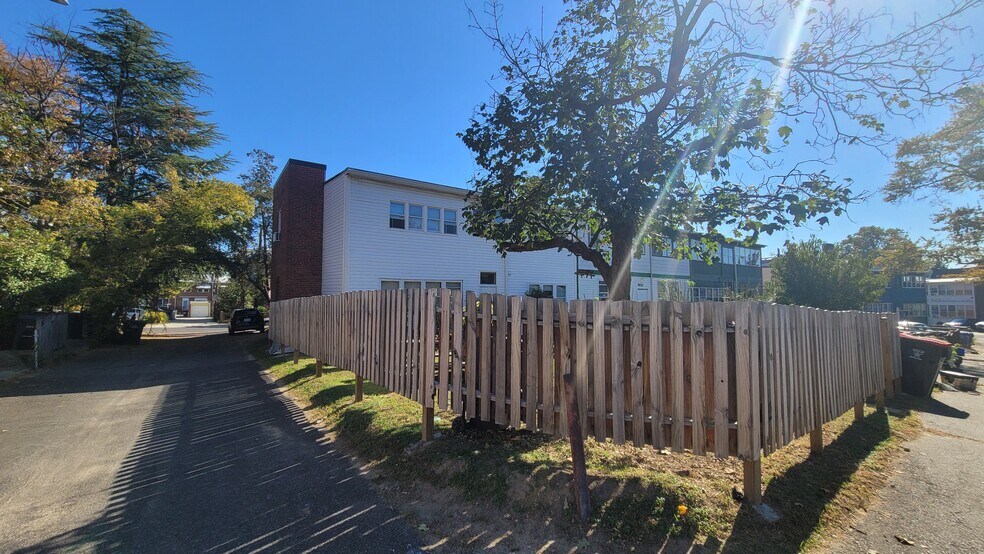More Photos Of 4026 9th St NE, Washington Apartments For Sale