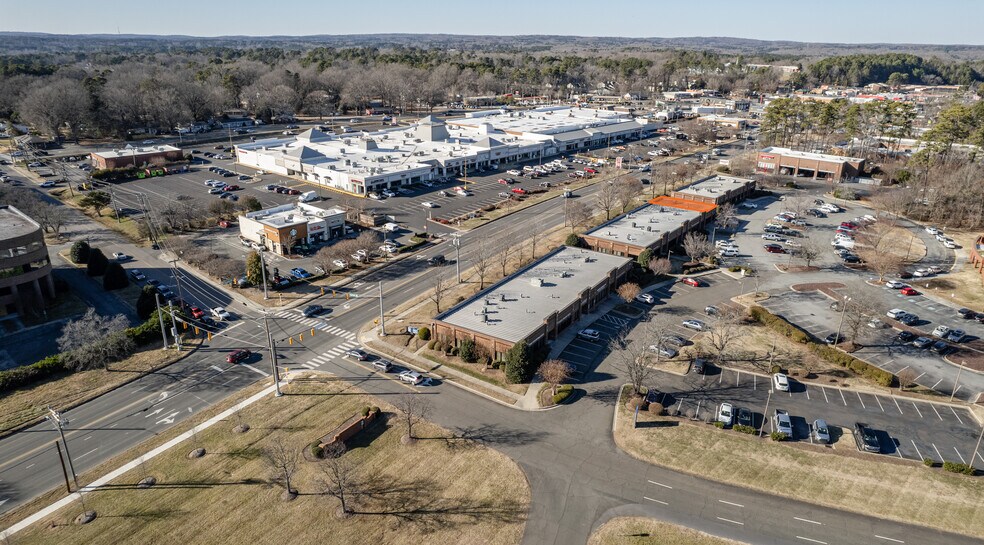 More Photos Of 4210 N Roxboro St, Durham Office For Lease