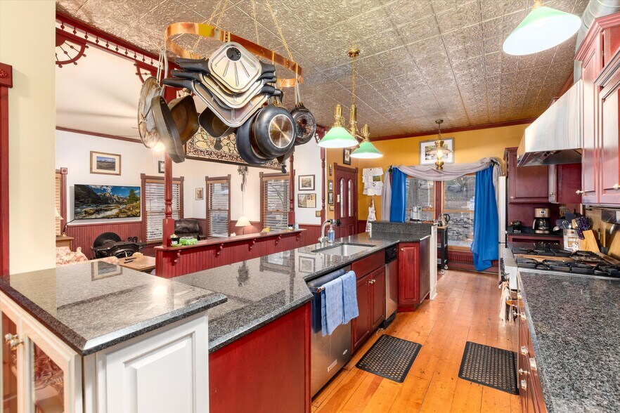 More Photos Of 200 Rose St, Georgetown Hospitality For Sale