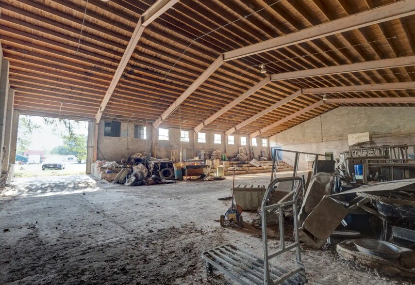 More Photos Of 211 Loop 308, Briggs Industrial For Sale