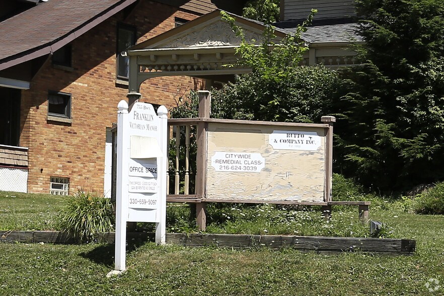 More Photos Of 755 Broadway Ave, Bedford Apartments For Sale