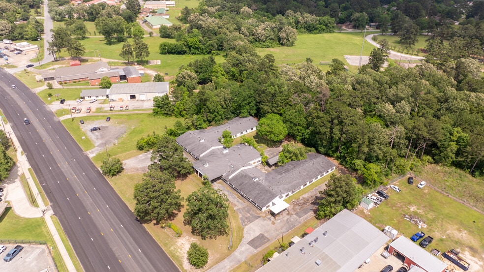 More Photos Of 1712 N Timberland Dr, Lufkin Continuing Care Retirement Community For Sale