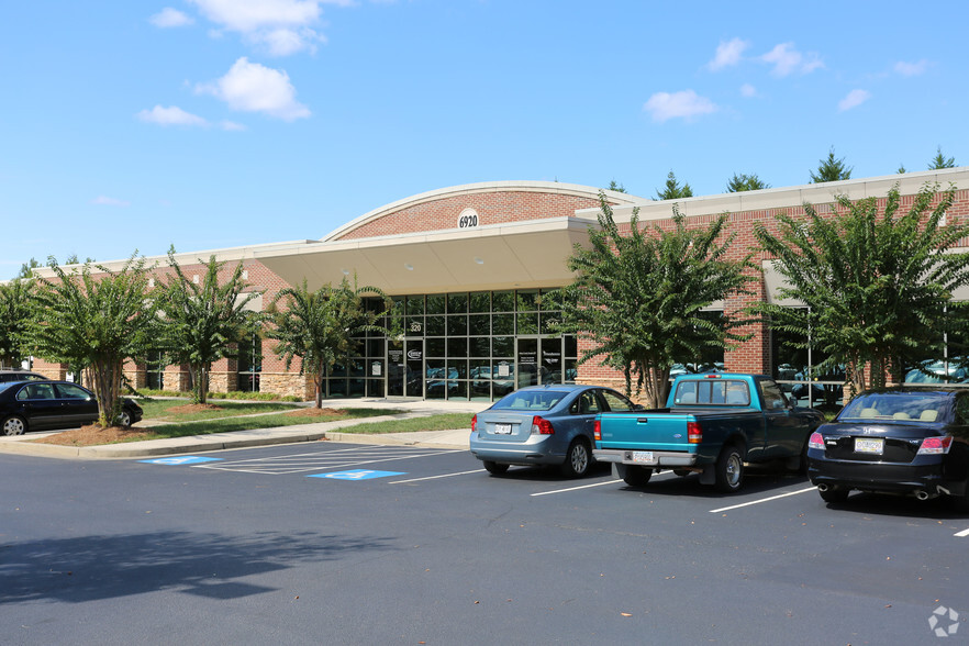 Primary Photo Of 6920 McGinnis Ferry Rd, Suwanee Medical For Lease