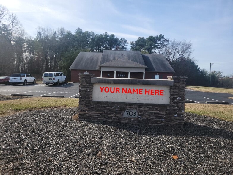 More Photos Of 703 William Blount Dr, Maryville Office For Sale