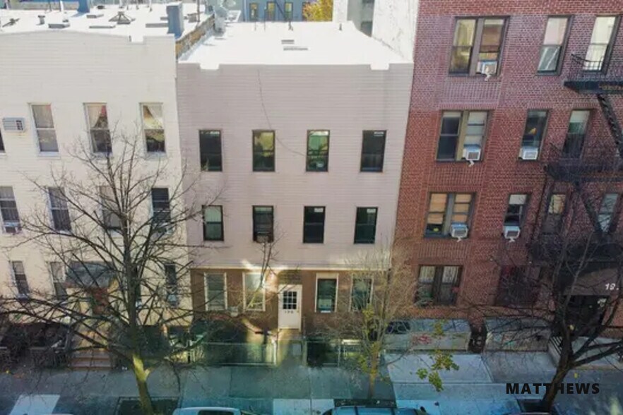 More Photos Of 196 Huron St, Brooklyn Apartments For Sale