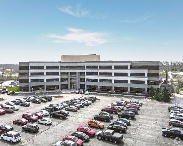 More Photos Of 9025 N River Rd, Indianapolis Office For Lease