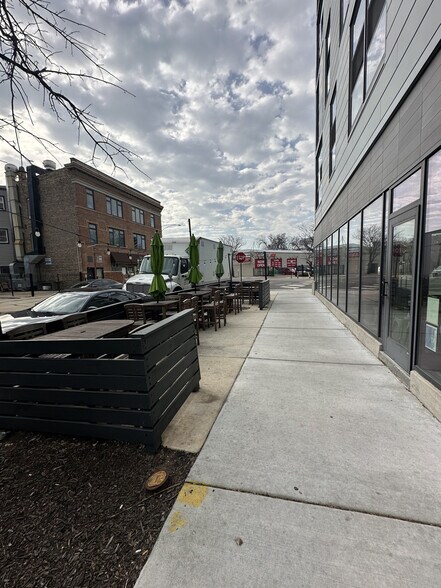 More Photos Of 2211 N Milwaukee Ave, Chicago Apartments For Lease