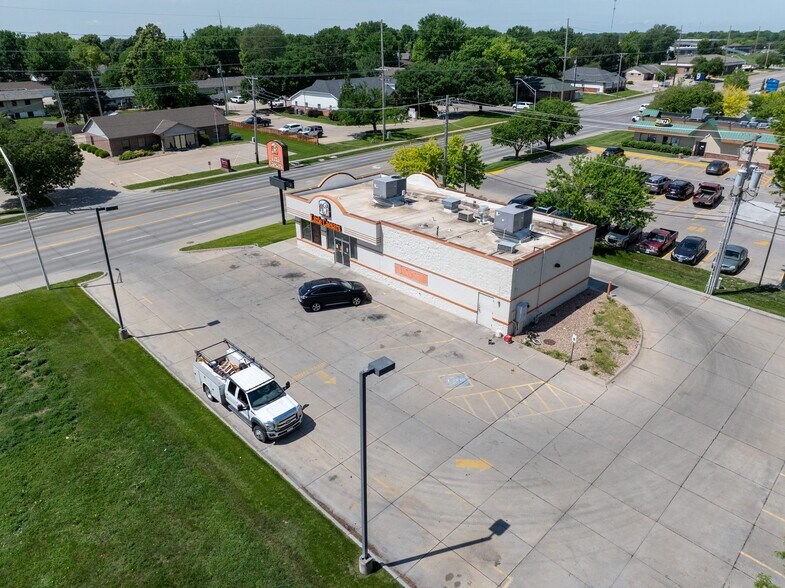 More Photos Of 221 W 39th St, Kearney General Retail For Sale