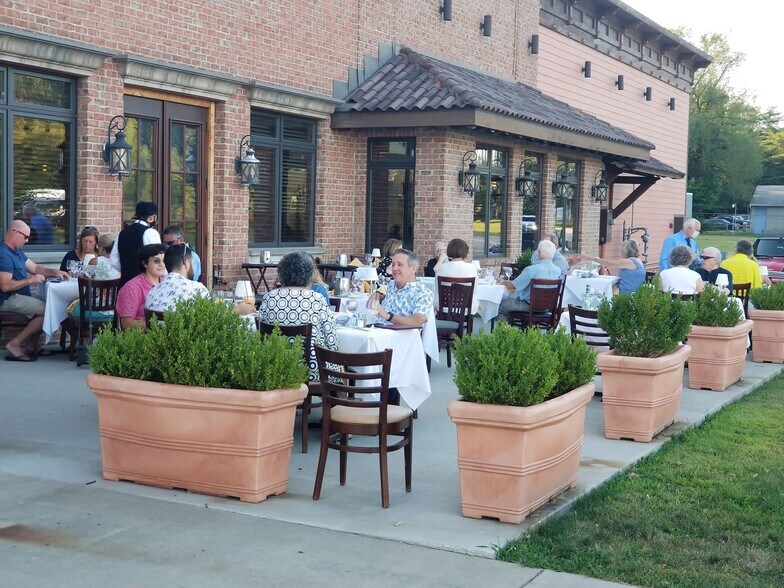 More Photos Of 50827 Princess Way, Granger Restaurant For Sale