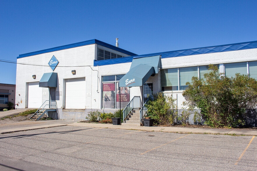 Primary Photo Of 936 42nd Ave SE, Calgary Warehouse For Sale