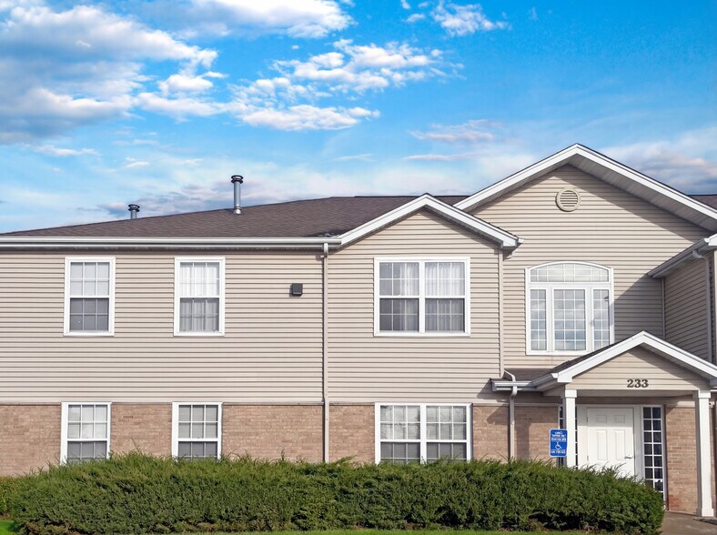 More Photos Of 230 McMillan Ct, Cortland Apartments For Sale