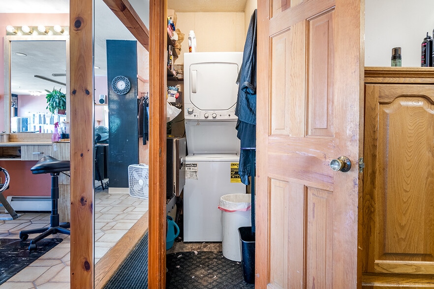 More Photos Of 1824 Warwick Ave, Warwick Storefront For Sale