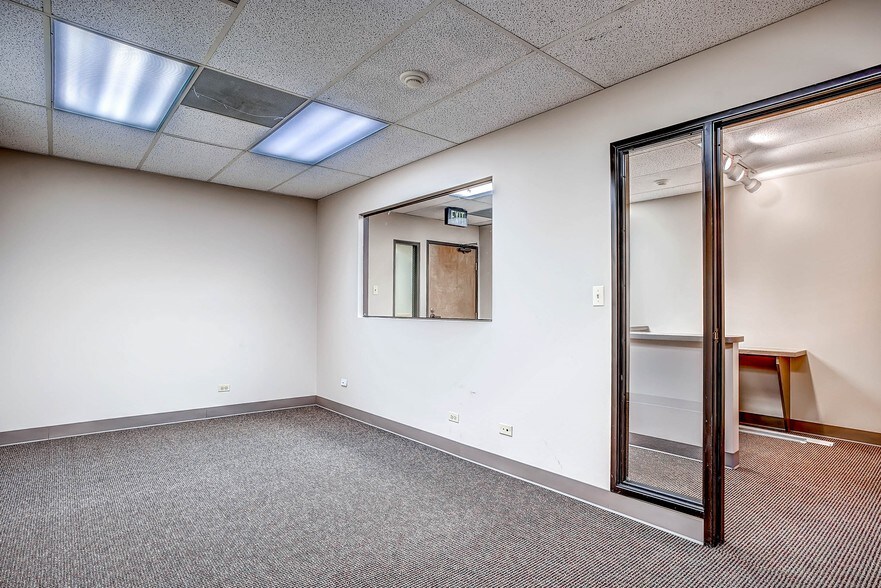 More Photos Of 363 S Harlan St, Lakewood Office For Lease