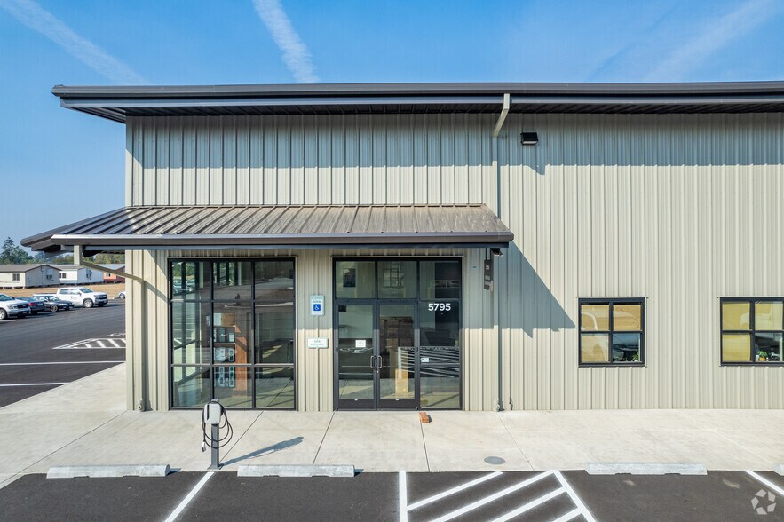 More Photos Of 5775 State St, Salem Industrial For Lease