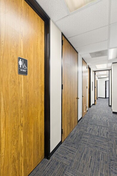 More Photos Of 1101 S Capital Of Texas Hwy, West Lake Hills Office For Lease