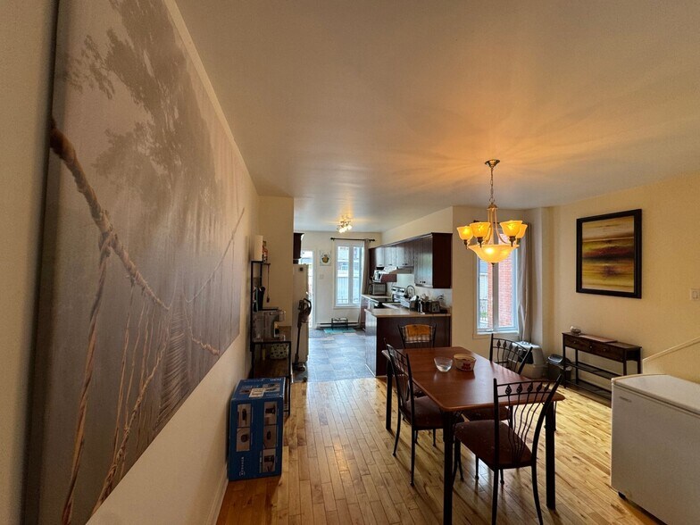 More Photos Of 301-307 Boul Du Havre, Salaberry-de-valleyfield Apartments For Sale