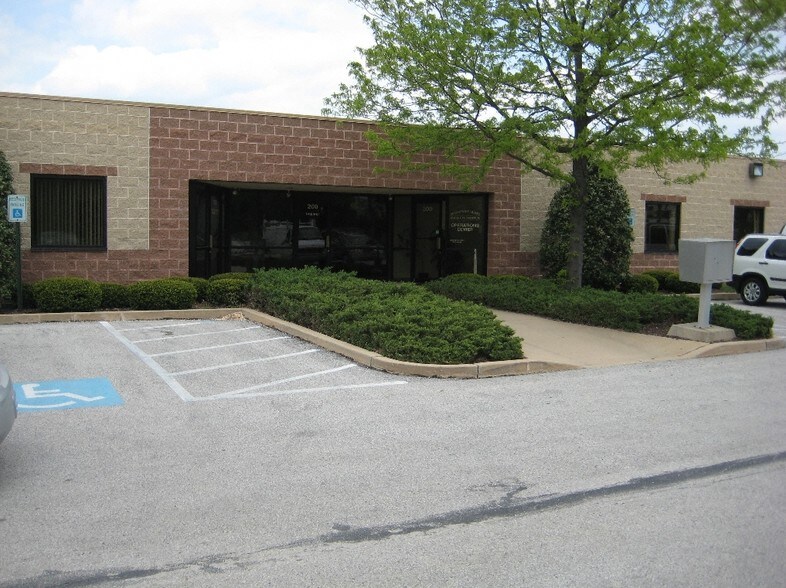 More Photos Of 917 Old Fern Hill Rd, West Chester Flex For Lease