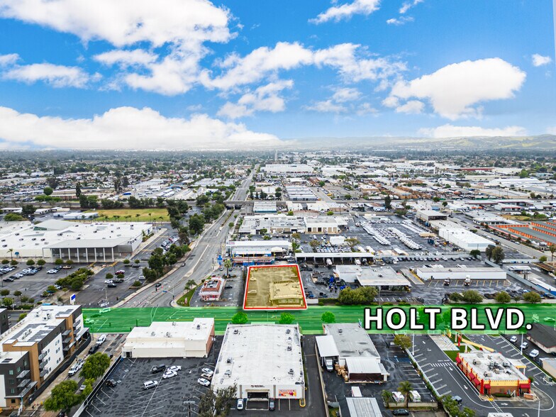 More Photos Of 1280 E Holt Ave, Pomona Restaurant For Lease