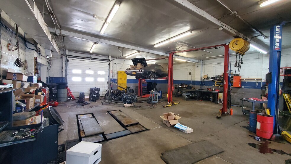 More Photos Of 2420 Rt 52, Pine Bush Light Distribution For Sale