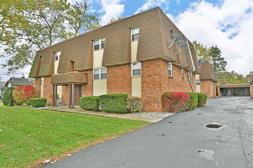 More Photos Of 203-205 Churchill Hubbard Rd, Youngstown Apartments For Sale