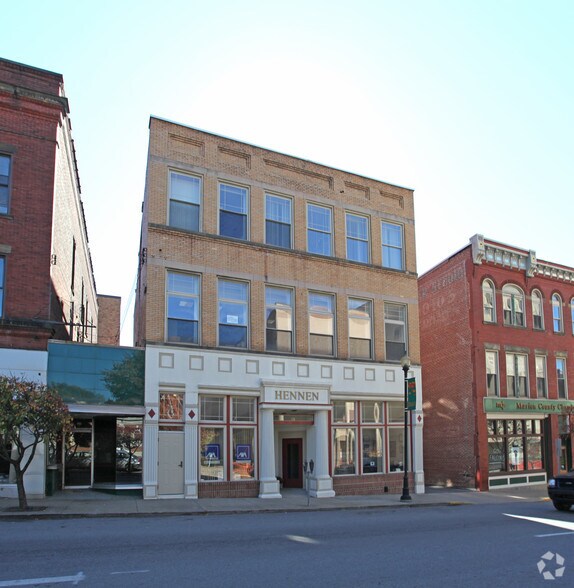 More Photos Of 118 Adams St, Fairmont Medical For Lease