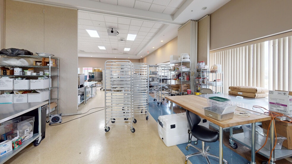 More Photos Of 111 S Lake St, Montgomery Service For Sale