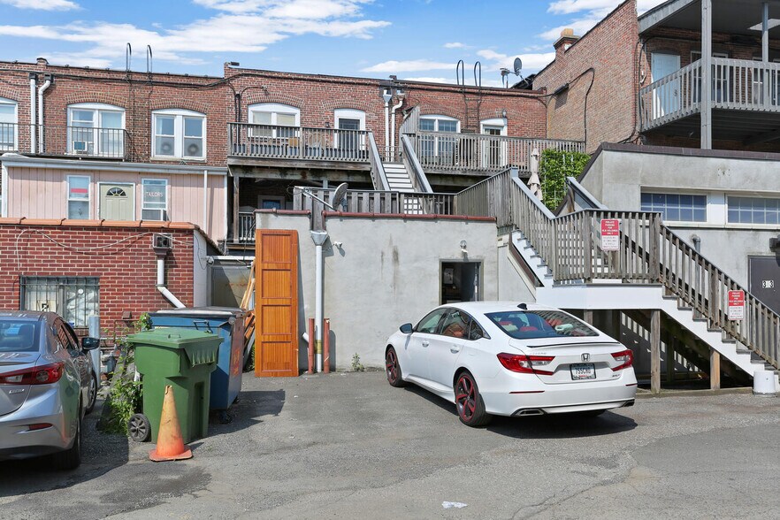 More Photos Of 345 Greenwich Ave, Greenwich Office For Sale