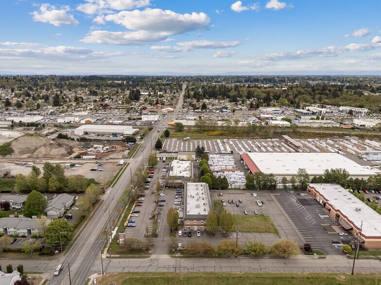 More Photos Of 3906 S 74th St, Tacoma Office For Lease