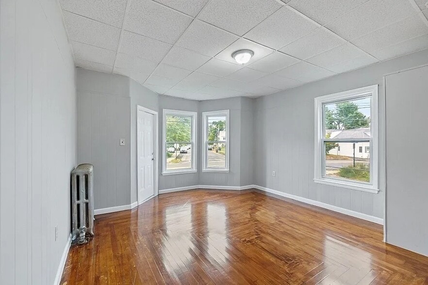 More Photos Of 113 Spruce St, Leominster Apartments For Sale