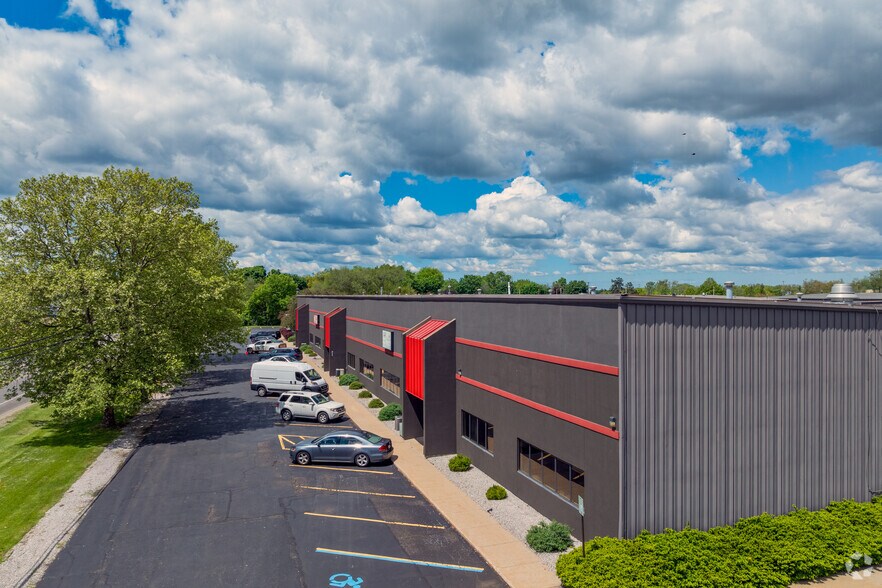 More Photos Of 5111-5121 E ML Ave, Kalamazoo Light Distribution For Lease