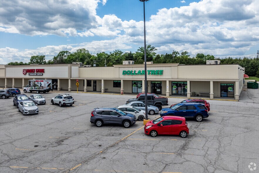 Primary Photo Of 612-620 S 130th St, Bonner Springs Storefront For Sale