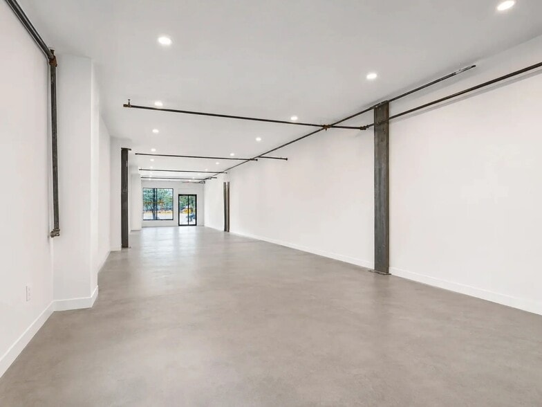 More Photos Of 481 Kings Hwy, Brooklyn Storefront For Lease