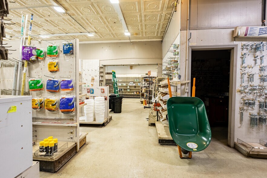 More Photos Of 1171 Main St S, Tifton Warehouse For Sale