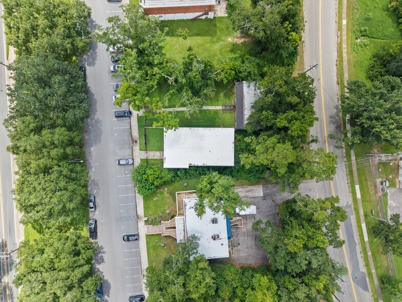 More Photos Of 1355 E Lafayette St, Tallahassee Veterinarian Kennel For Sale