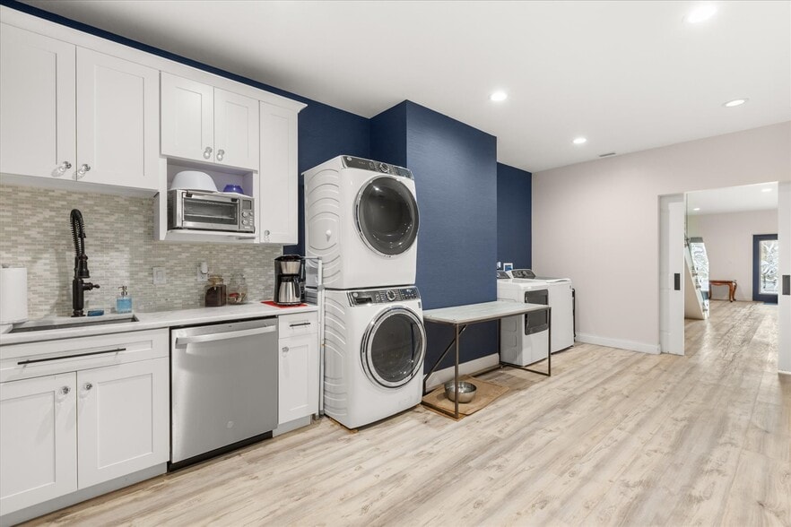 More Photos Of 455 Briar Patch Ln, Geneva Specialty For Sale