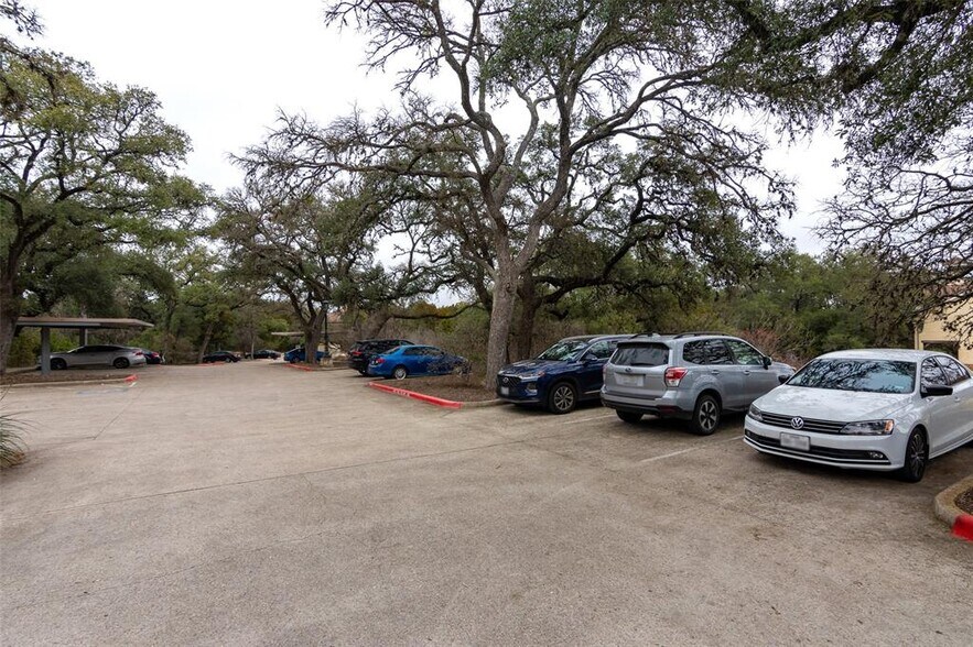 More Photos Of 5900 Southwest Pky, Austin Medical For Lease