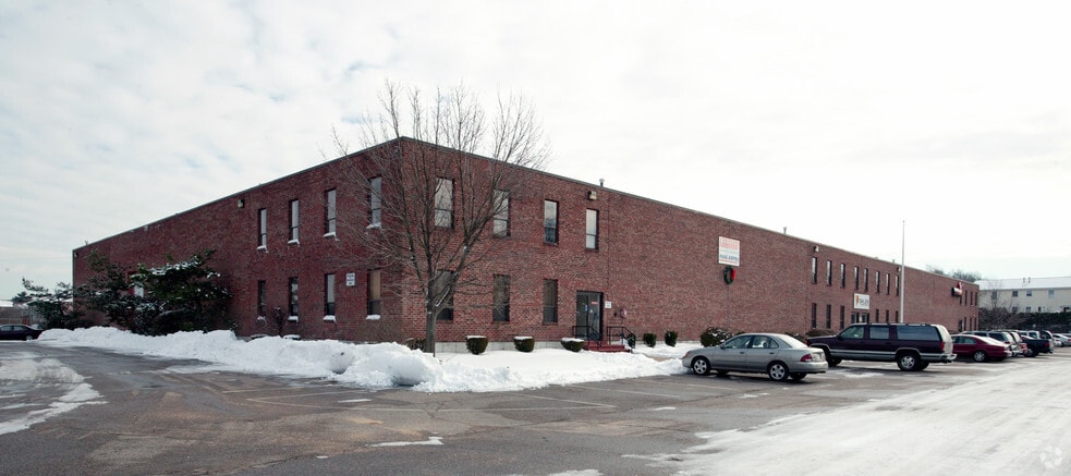 More Photos Of 128-140 York Ave, Randolph Manufacturing For Lease