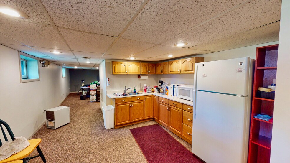 More Photos Of 849 N Ellsworth St, Naperville Office For Sale