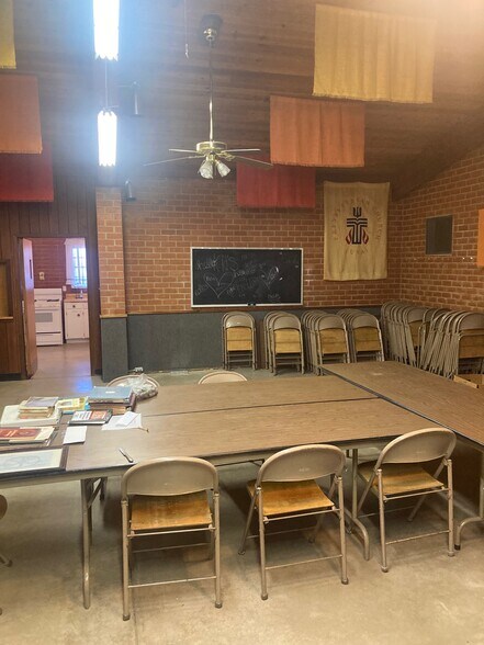 More Photos Of 801 McNab Pkwy, San Manuel Specialty For Sale