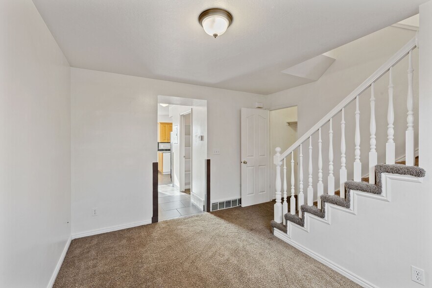 More Photos Of 984 E 900 S, Provo Apartments For Sale