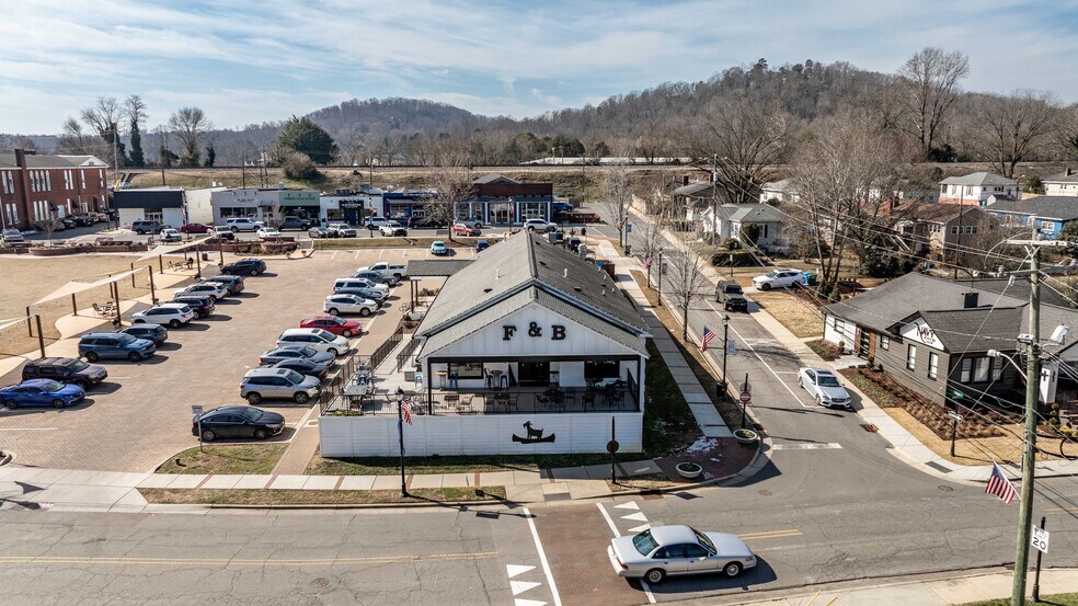More Photos Of 142 8th Ave, Cramerton Restaurant For Sale