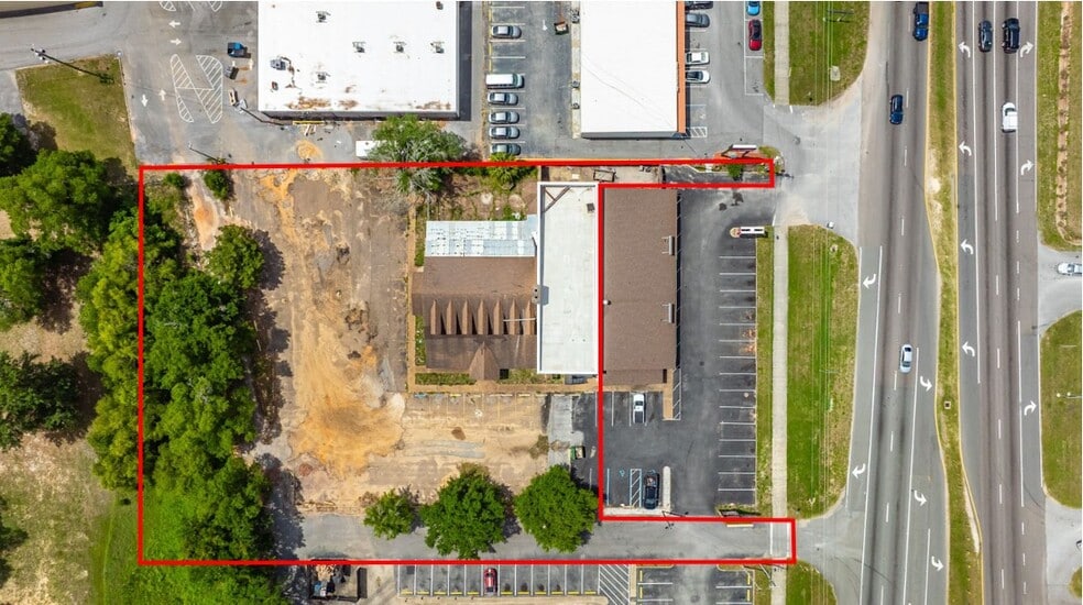 More Photos Of 610 N Navy Blvd, Pensacola Freestanding For Lease