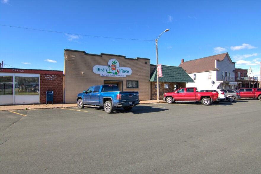 More Photos Of 115 Diamond St N, Ridgeland General Retail For Sale