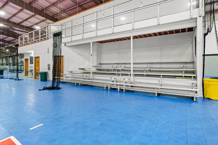 More Photos Of 10850 W Laraway Rd, Frankfort General Retail For Lease