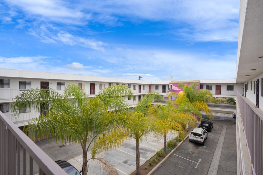 More Photos Of 1225 W 166th St, Gardena Apartments For Sale