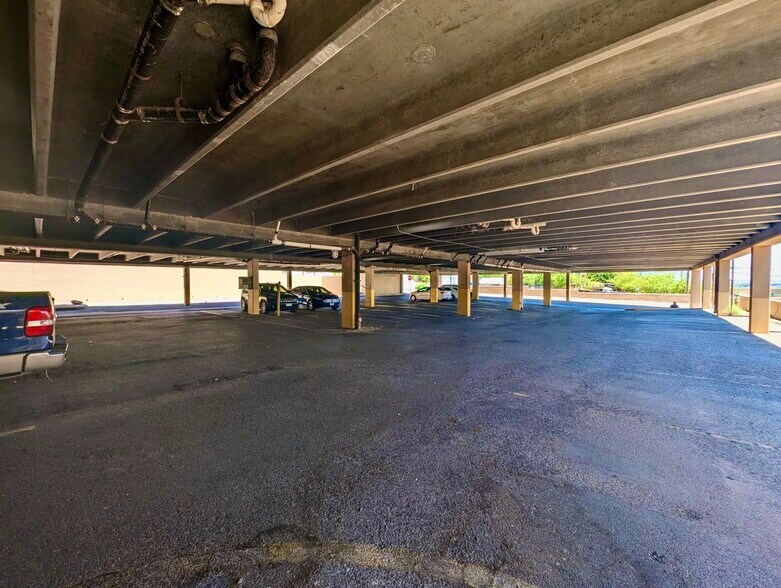 More Photos Of 2022 Murchison Dr, El Paso Medical For Sale