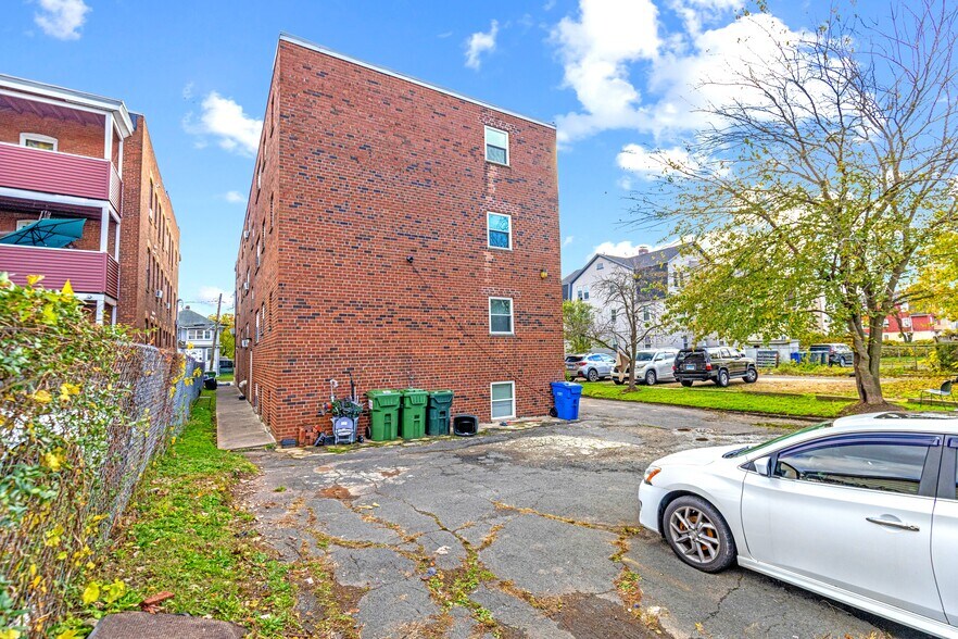 More Photos Of , Hartford Multifamily For Sale