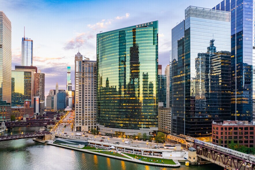 Primary Photo Of 333 W Wacker Dr, Chicago Office For Lease